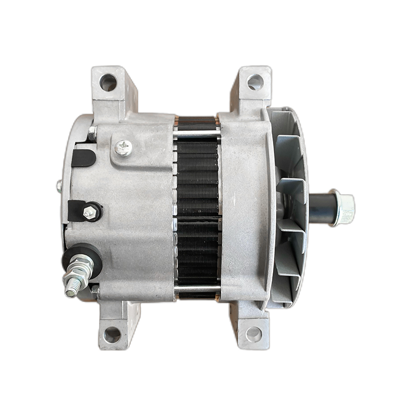 Denso 24V 95A Alternator untuk Pembinaan Caterpillar & Peralatan Perindustrian (Penggantian 12770N)